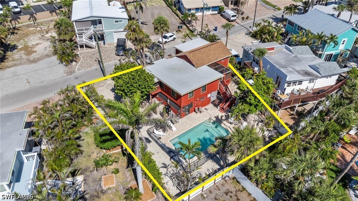 210 Miramar St., Fort Myers Beach, FL 33931