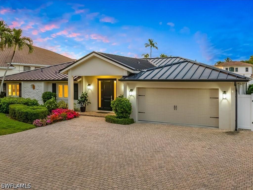 337 Mooring Line Dr., Naples, FL 34102