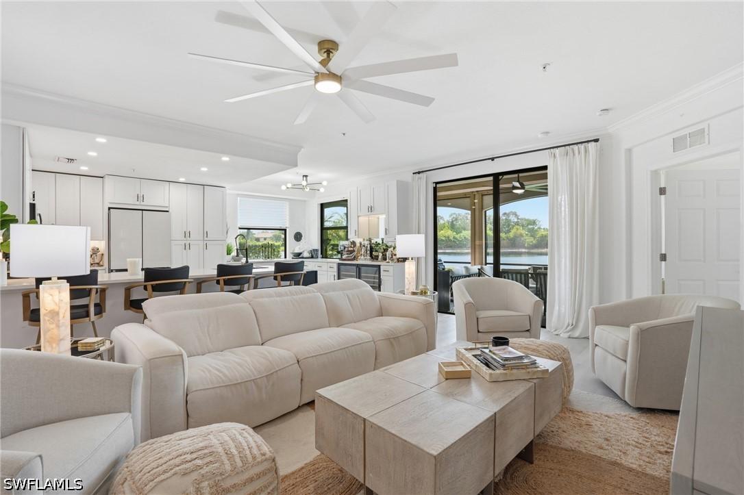 9476 Napoli Ln. #101, Naples, FL 34113