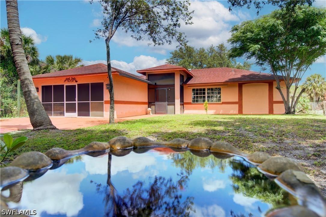 2631 2nd Ave., Naples, FL 34117