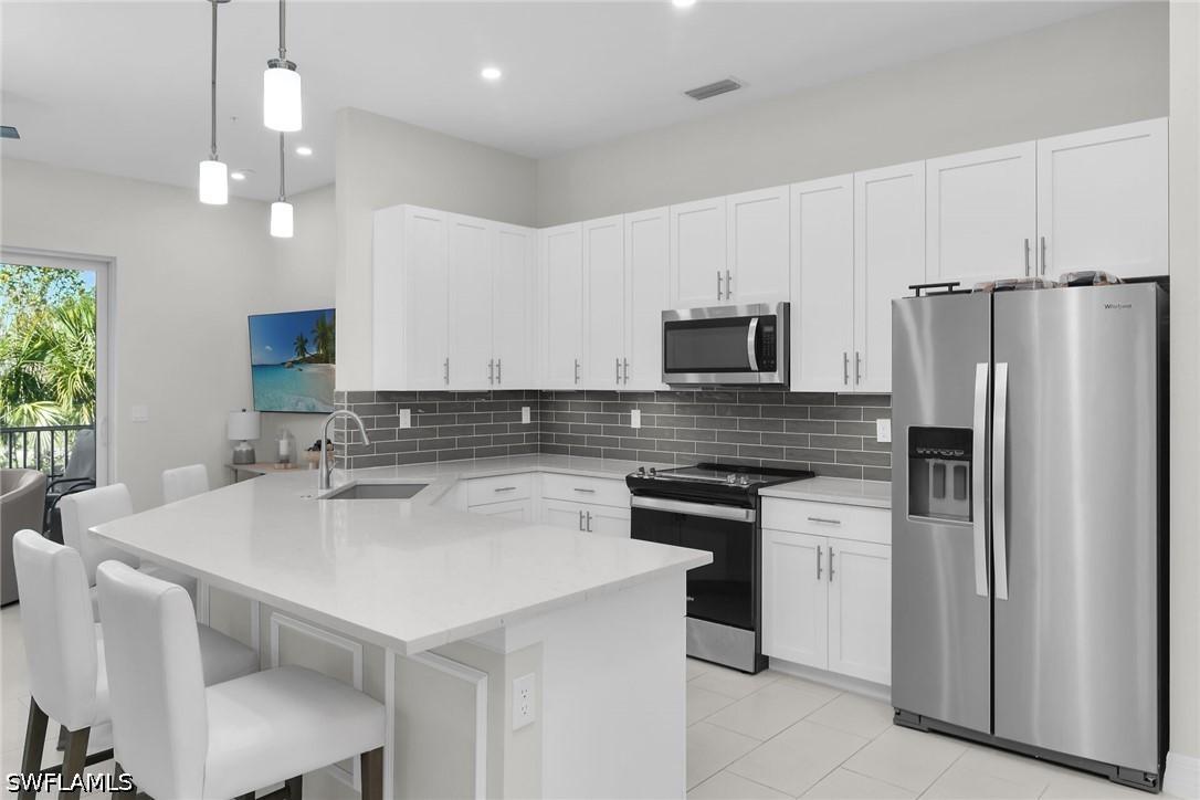 268 Indies Dr. #202, Naples, FL 34114