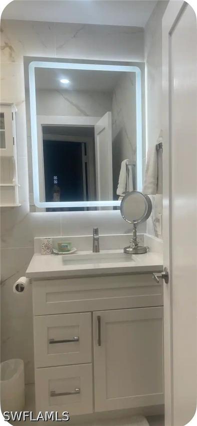 200 Turtle Lake Ct. #309, Naples, FL 34105