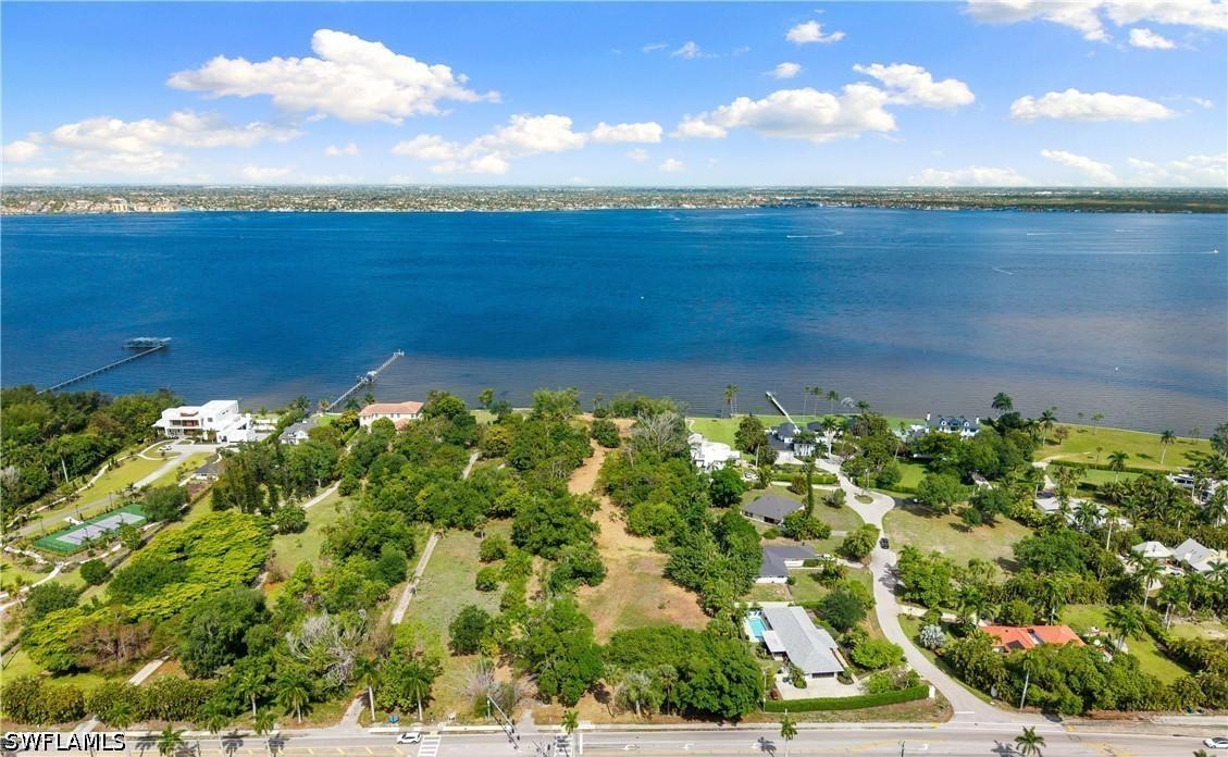 11480 Mcgregor Blvd., Fort Myers, FL 33919