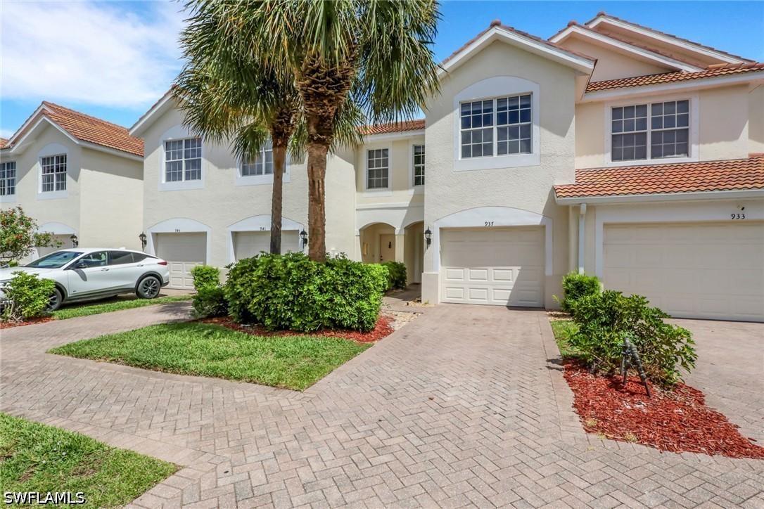 937 Hampton Cir. #108, Naples, FL 34105