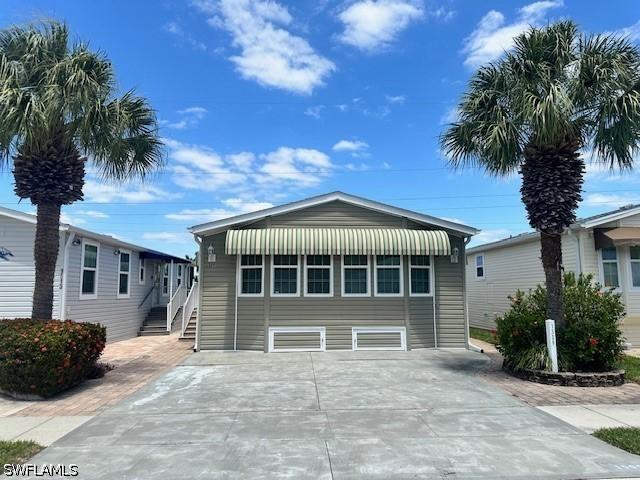 1509 Diamond Lake Cir., Naples, FL 34114