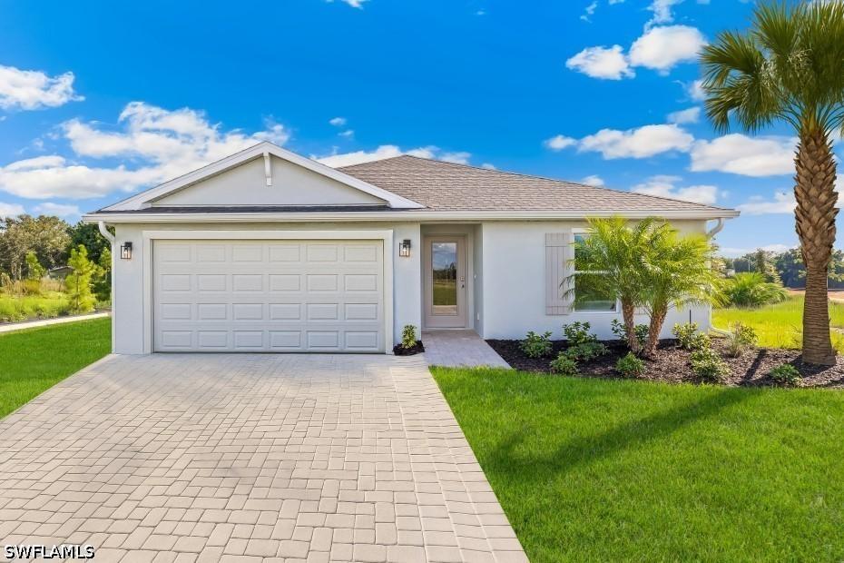 727 Newhall St., Lehigh Acres, FL 33971