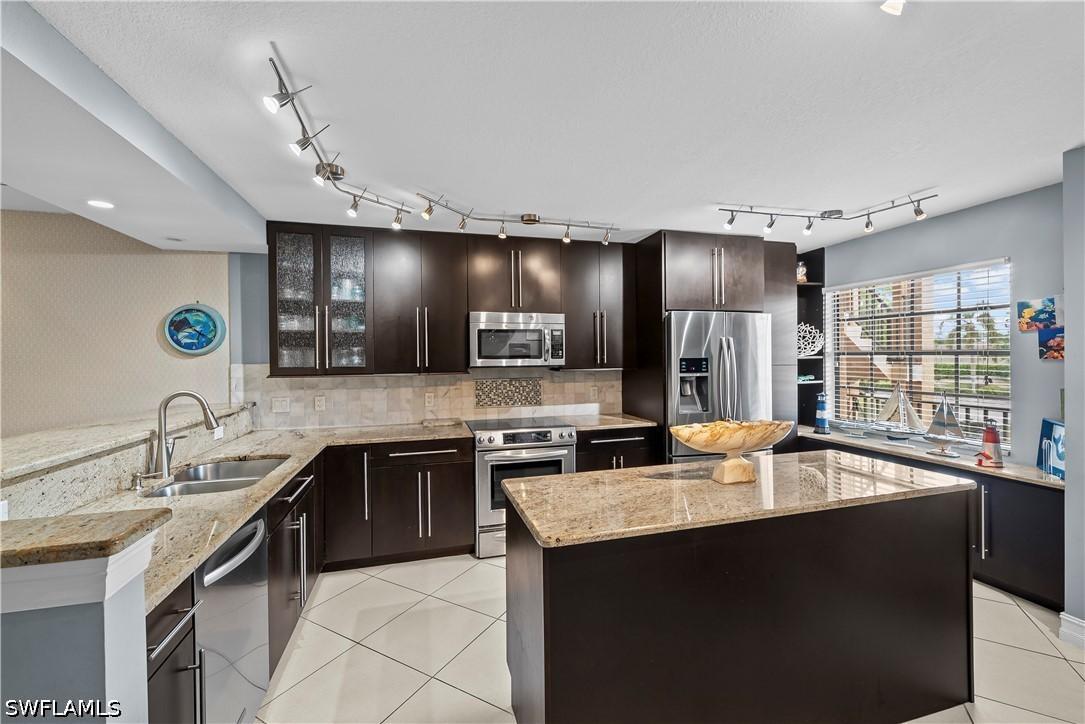 5535 Rattlesnake Hamm Rd. #205, Naples, FL 34113