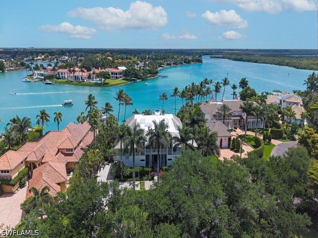 4253 Cutlass Ln., Naples, FL 34102
