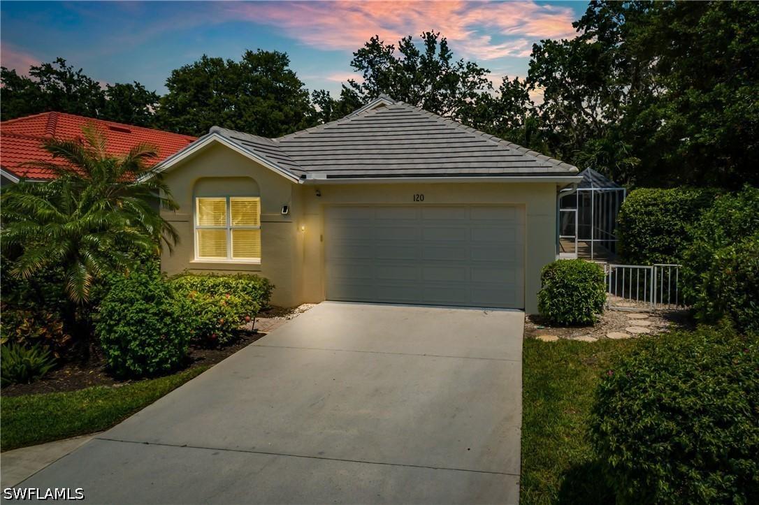 120 Livermore Ln., Naples, FL 34119