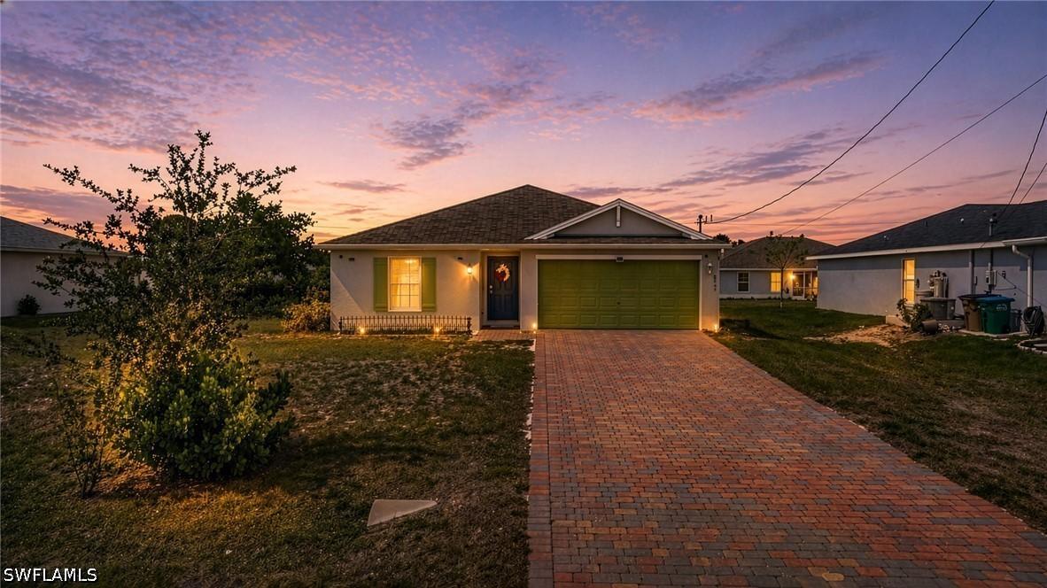 1607 NE 35th Ln., Cape Coral, FL 33909