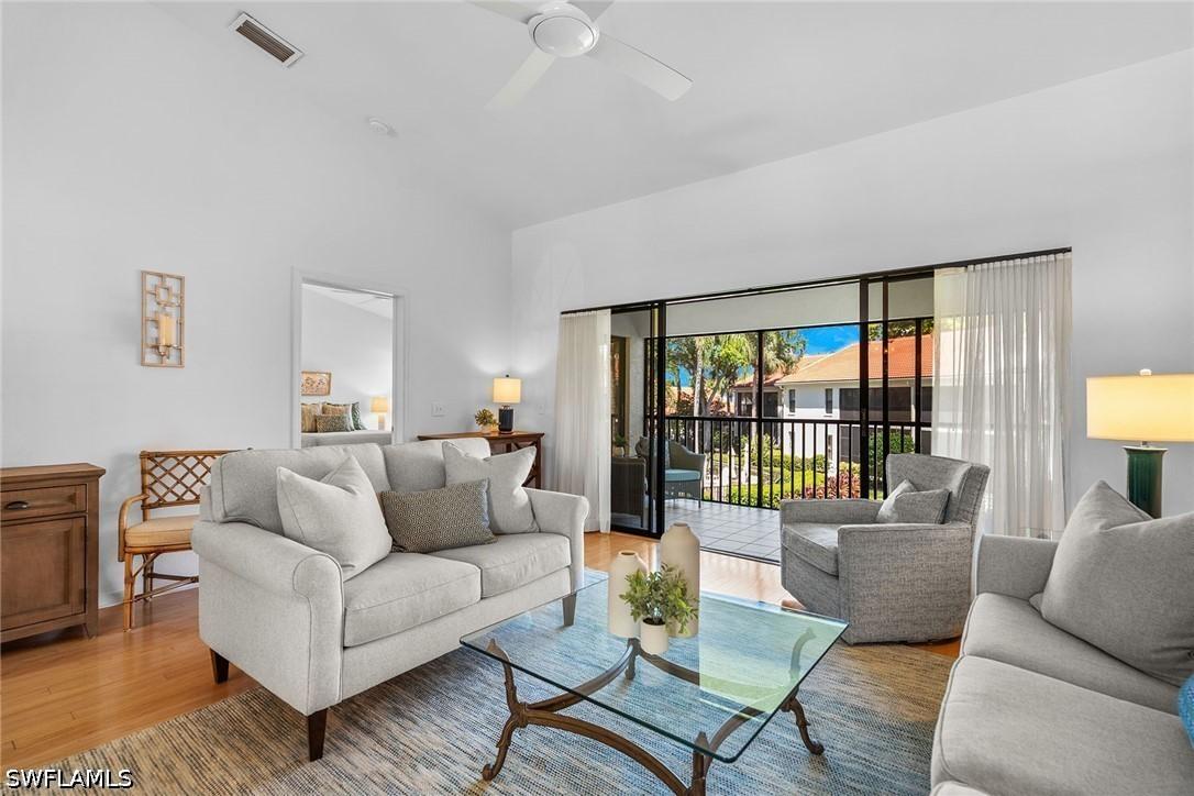 589 Serendipity Dr., Naples, FL 34108