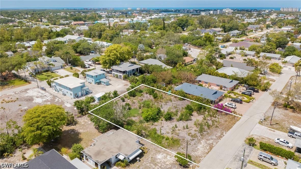 4211 Mariner Ln., Bonita Springs, FL 34134