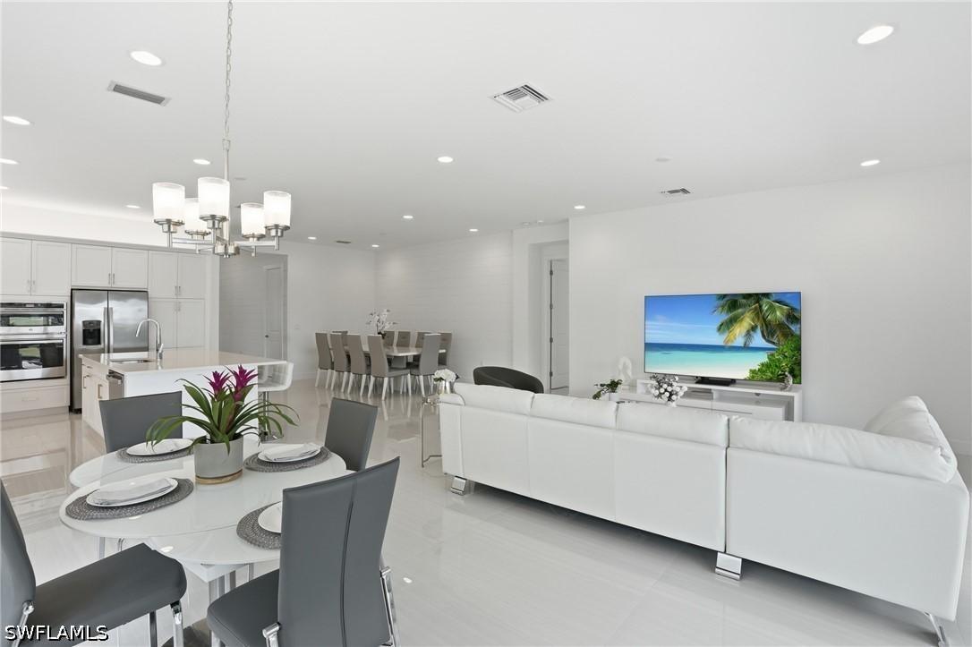 11949 Gardenia Ave., Naples, FL 34120