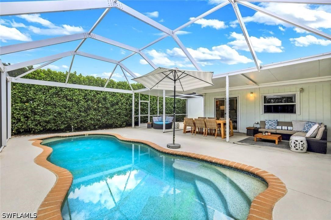 779 98th Ave., Naples, FL 34108