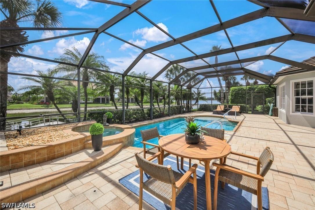 8810 Spinner Cove Ln., Naples, FL 34120