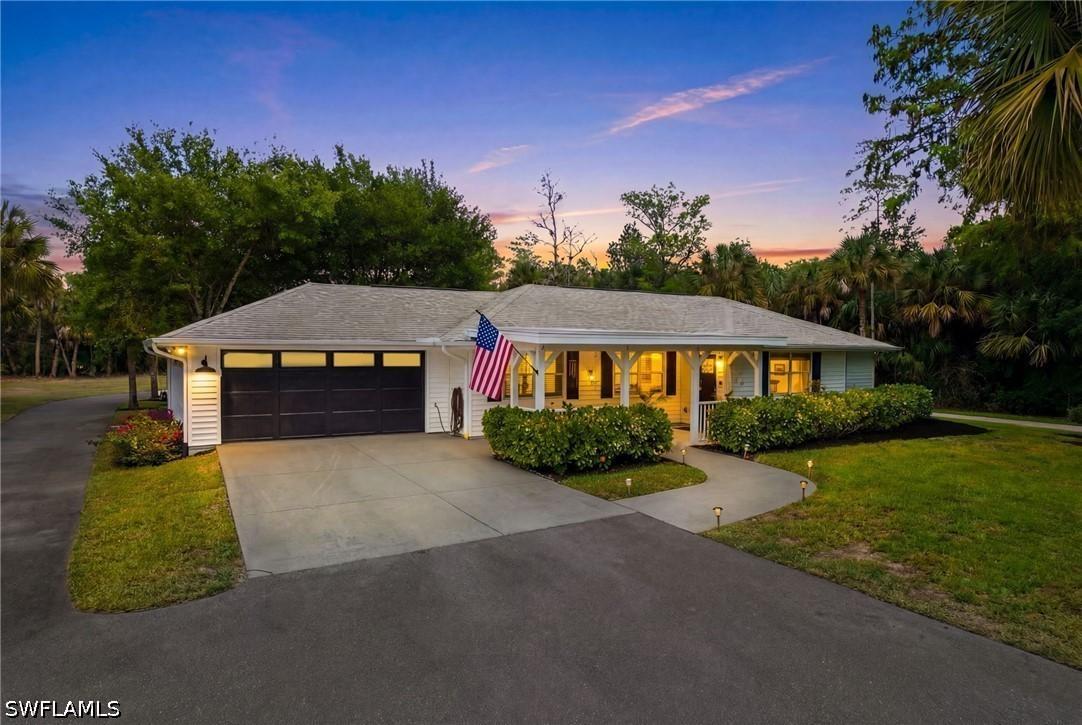 421 14th Ave., Naples, FL 34120