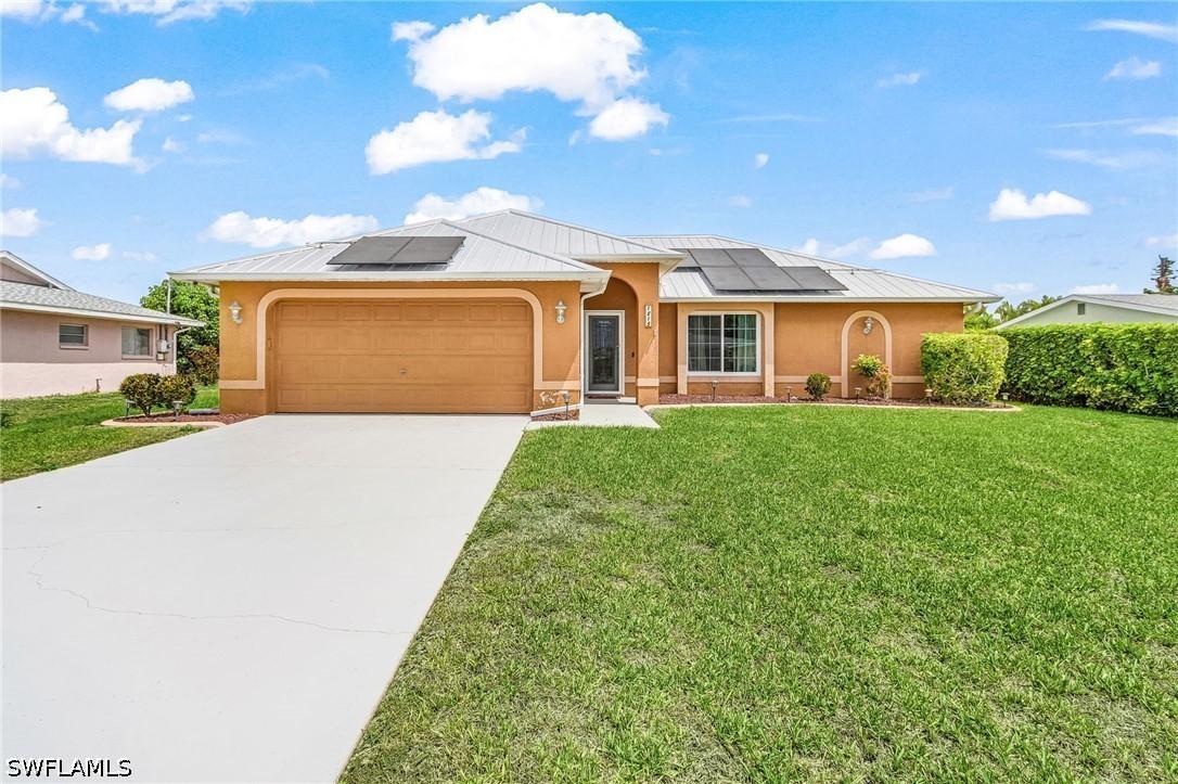 1215 SE 27th St., Cape Coral, FL 33904