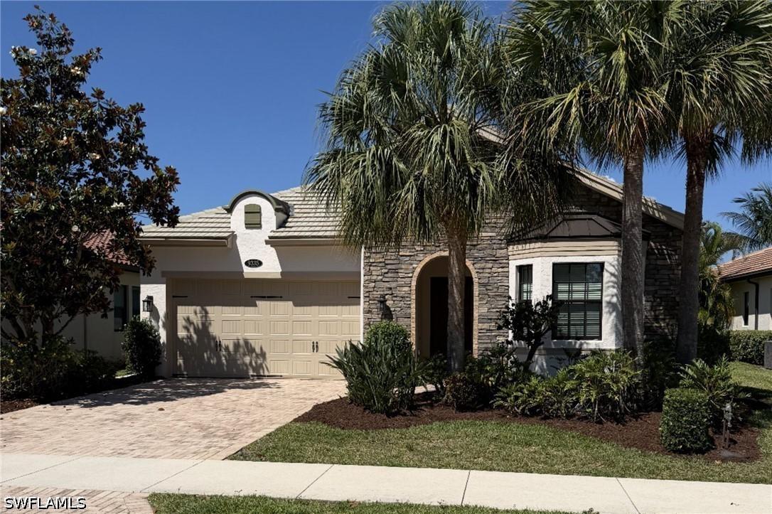 9335 Woodhurst Dr., Naples, FL 34120