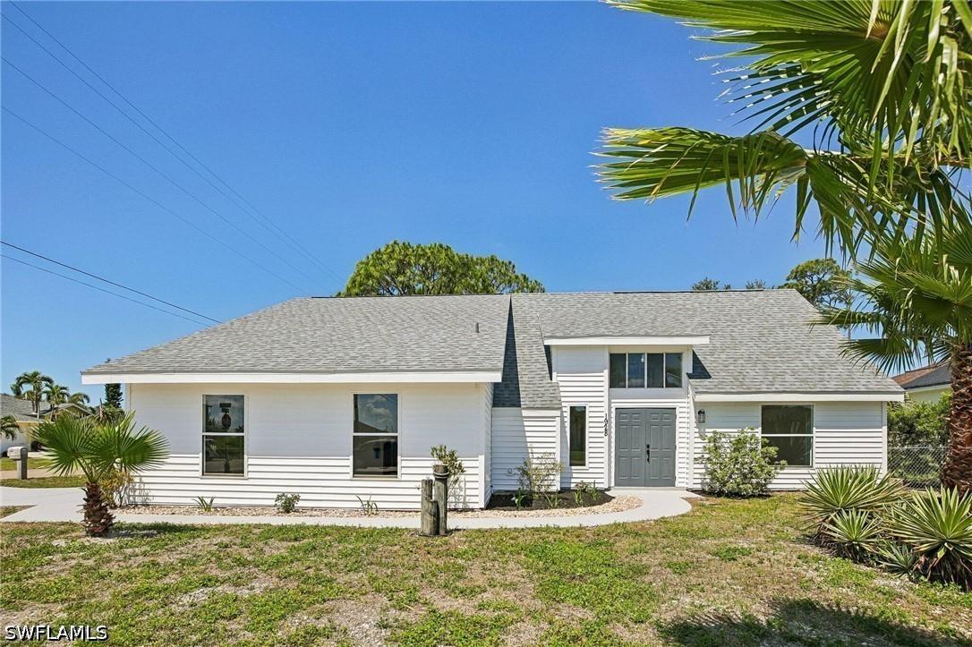 1928 SW 8th Ct., Cape Coral, FL 33991