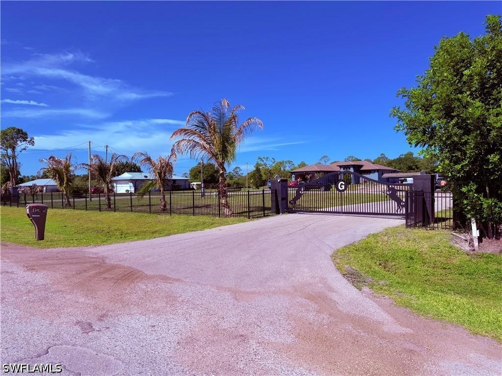 19781 Woodbridge Ln., North Fort Myers, FL 33917