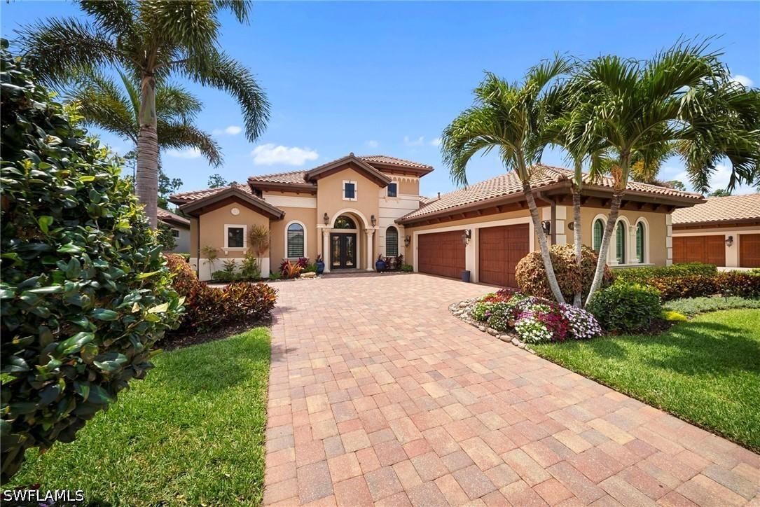 6449 Costa Cir., Naples, FL 34113
