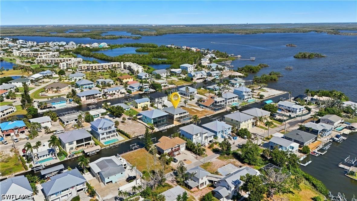 222 Flamingo St., Fort Myers Beach, FL 33931