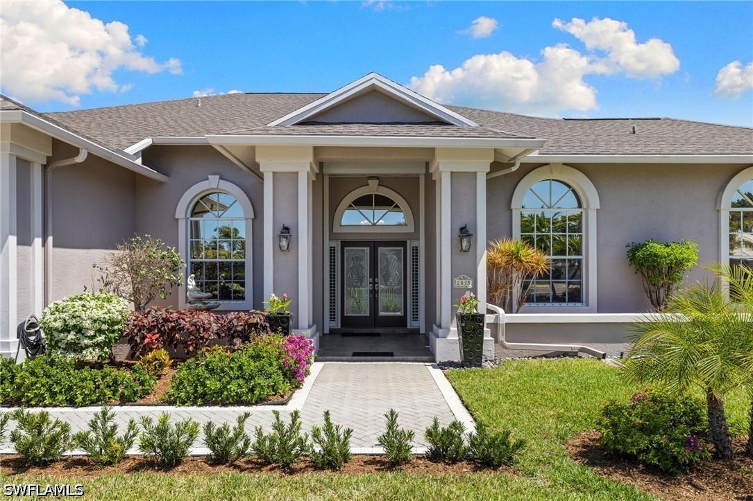 2035 Castle Garden Ln., Naples, FL 34110