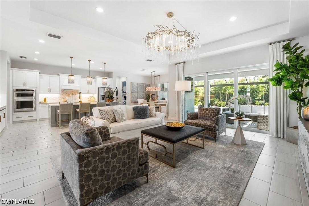 14212 Laguna Springs Ln., Naples, FL 34114