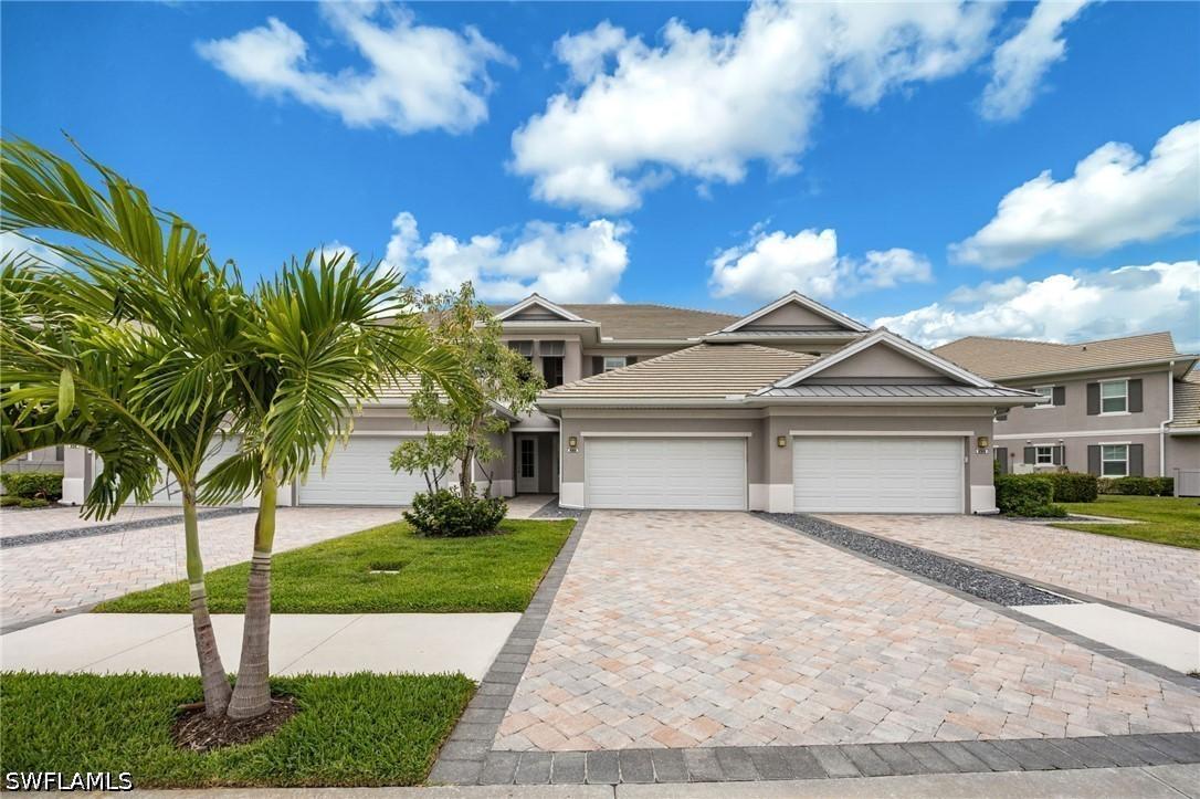 183 Indies Dr. #202, Naples, FL 34114
