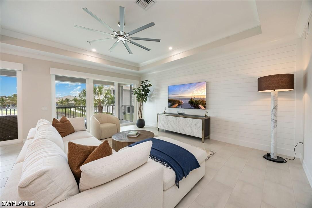 183 Indies Dr. #202, Naples, FL 34114