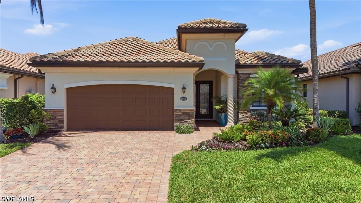 3058 Aviamar Cir., Naples, FL 34114