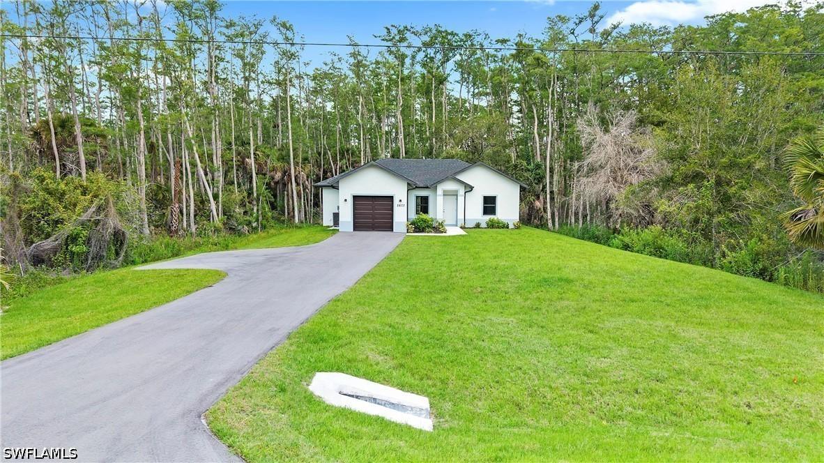 2677 62nd Ave., Naples, FL 34120
