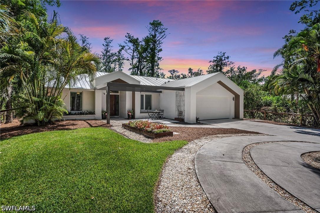 5330 Cherry Wood Dr., Naples, FL 34119