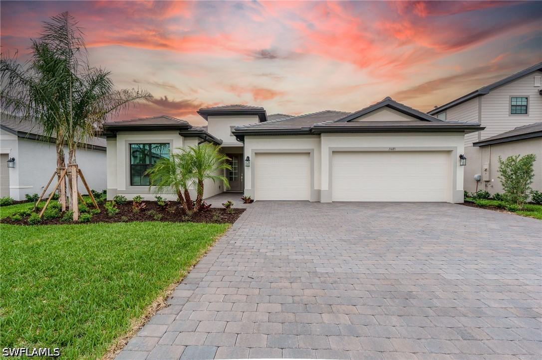 19706 Fox Grove Dr., Estero, FL 33928