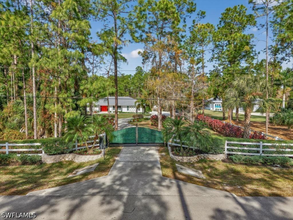 3331 3rd Ave., Naples, FL 34120