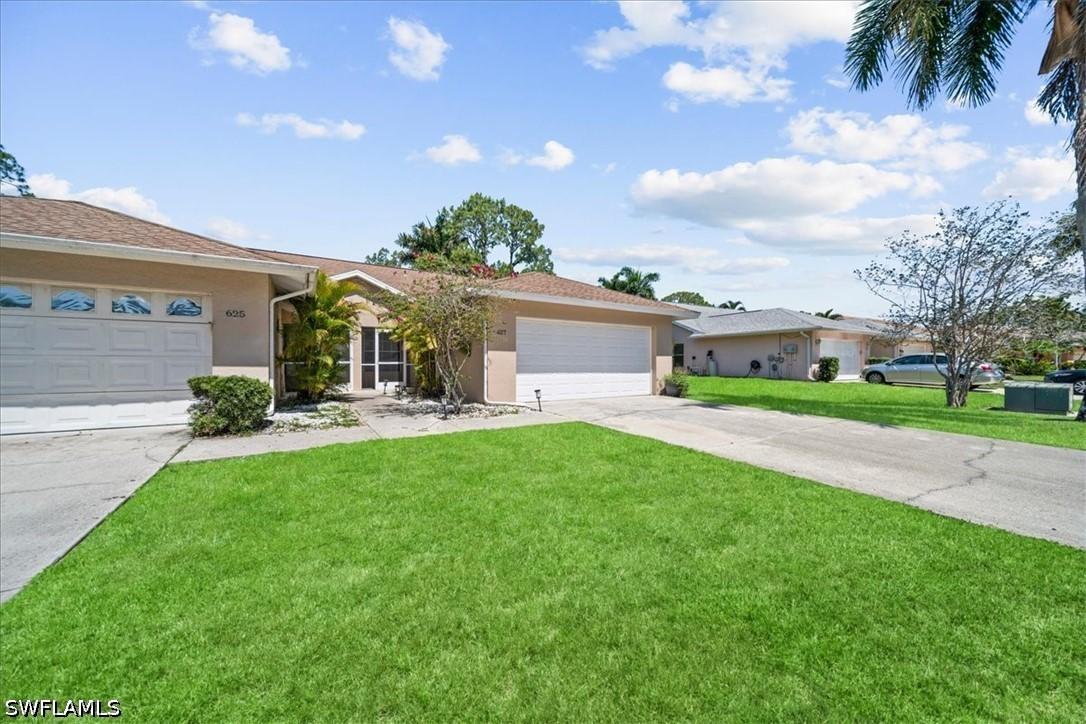 627 Saint Andrews Blvd., Naples, FL 34113
