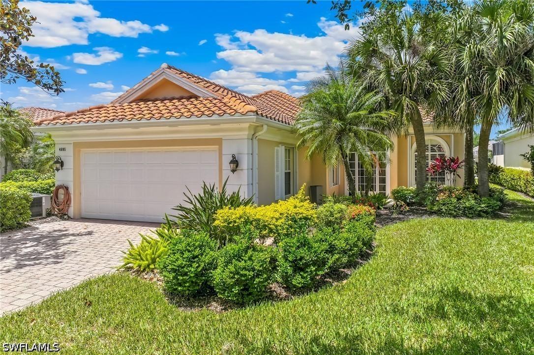 4605 Navassa Ln., Naples, FL