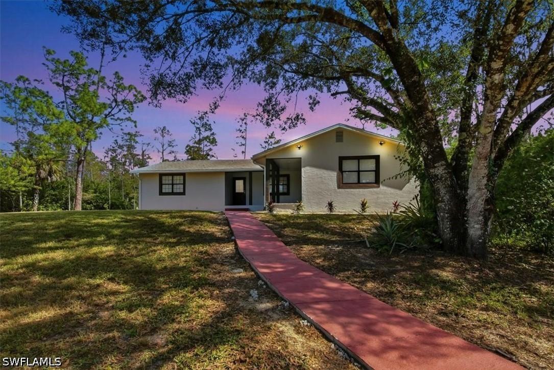 360 Desoto Blvd., Naples, FL 34117