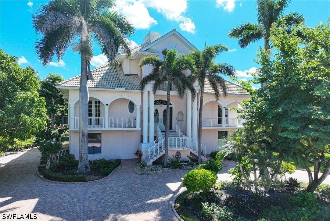 192 Topanga Dr., Bonita Springs, FL 34134