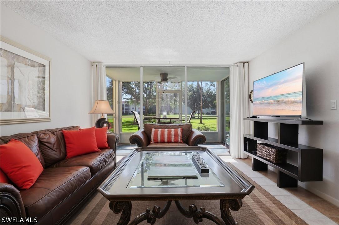 1086 Forest Lakes Dr. #106, Naples, FL 34105