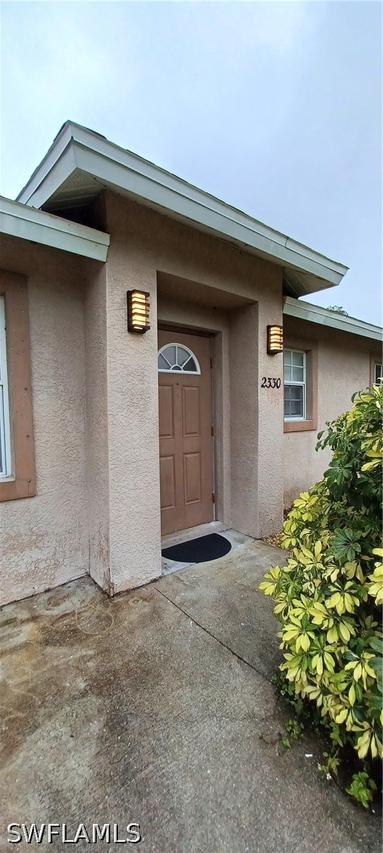 2330 Della Dr., Naples, FL 34117