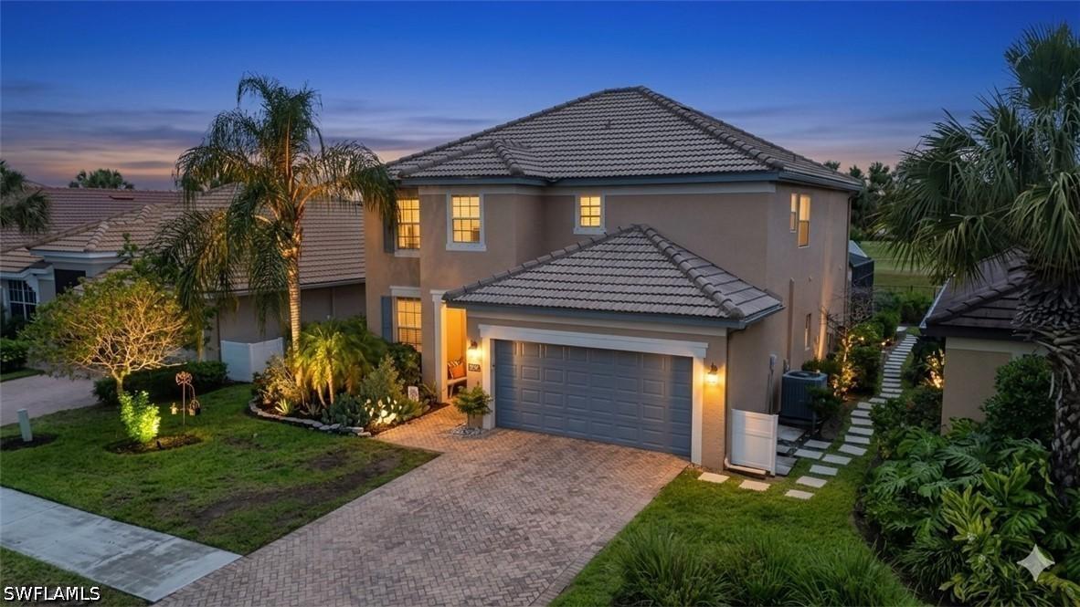 2063 Sagebrush Cir., Naples, FL 34120
