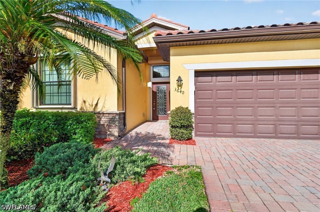 3640 Treasure Cove Cir., Naples, FL 34114