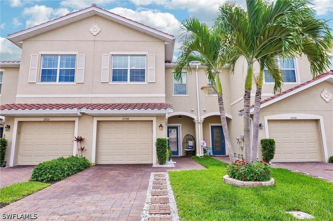 2708 Blossom Way, Naples, FL 34120