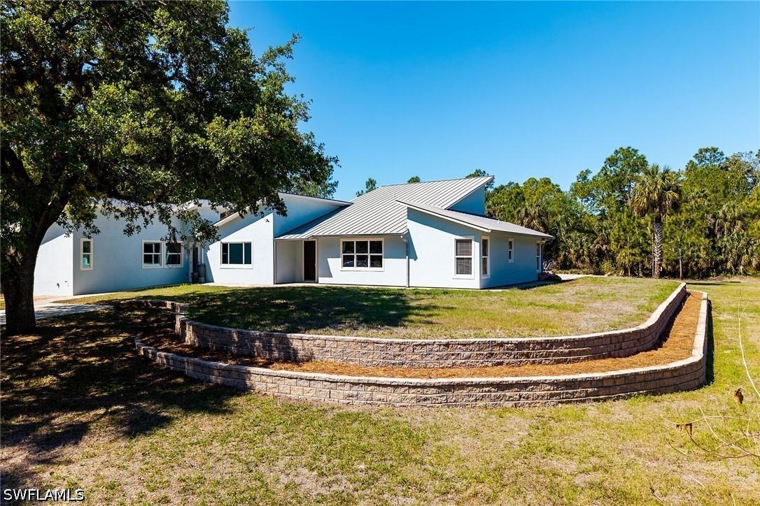 681 15th St., Naples, FL 34120