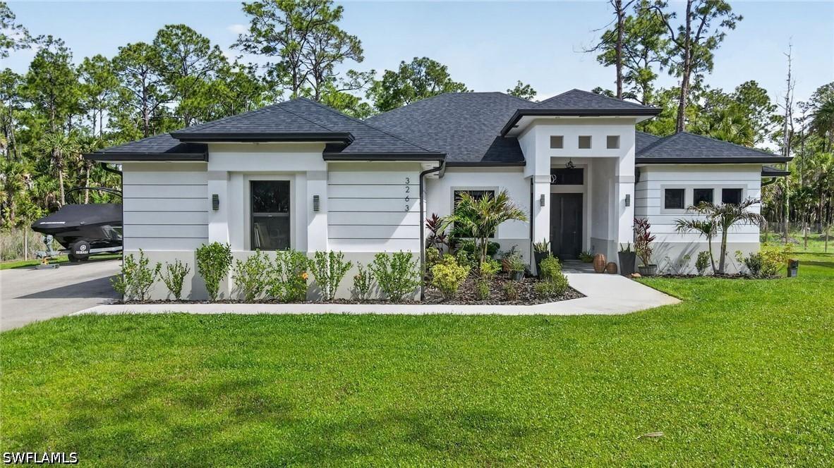 3263 40th Ave., Naples, FL 34117