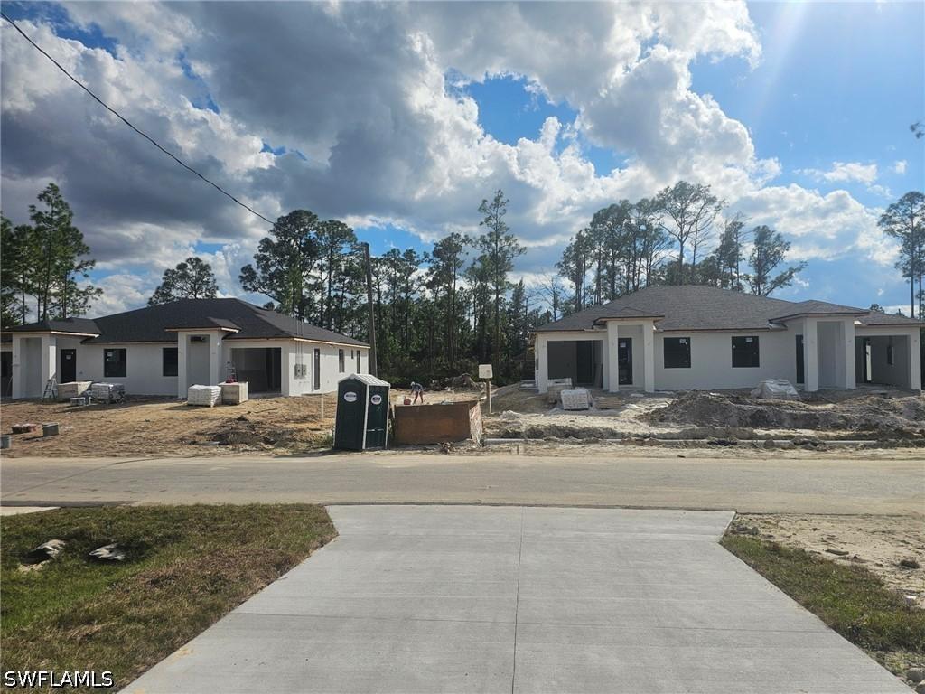 321-323 Urbana St., Lehigh Acres, FL 33974