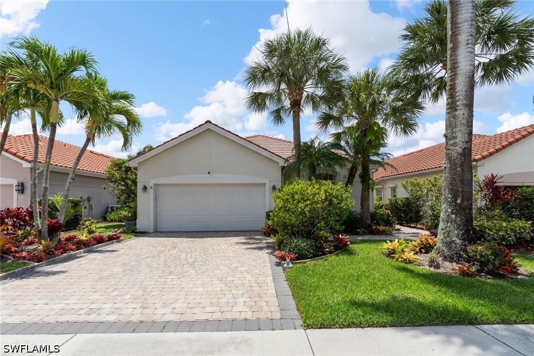 360 Pindo Palm Dr., Naples, FL 34104