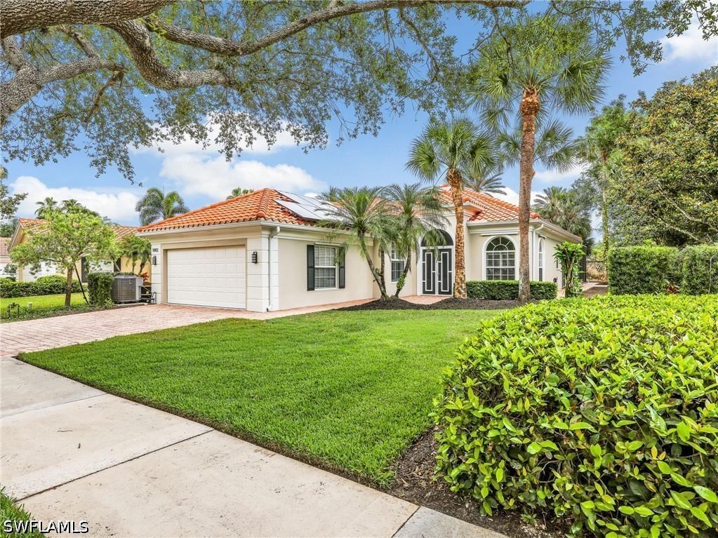 5902 Bermuda Ln., Naples, FL 34119