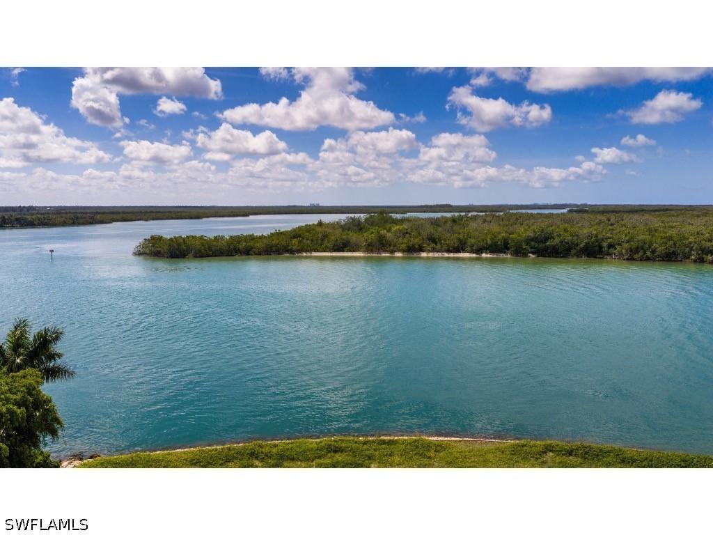 940 Admiralty Parade, Naples, FL 34102